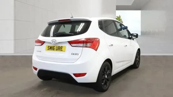 Vehicle photo — osr three quarter