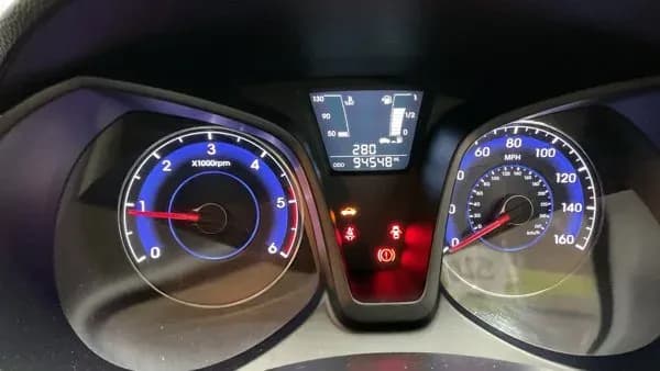 Vehicle photo — dashboard