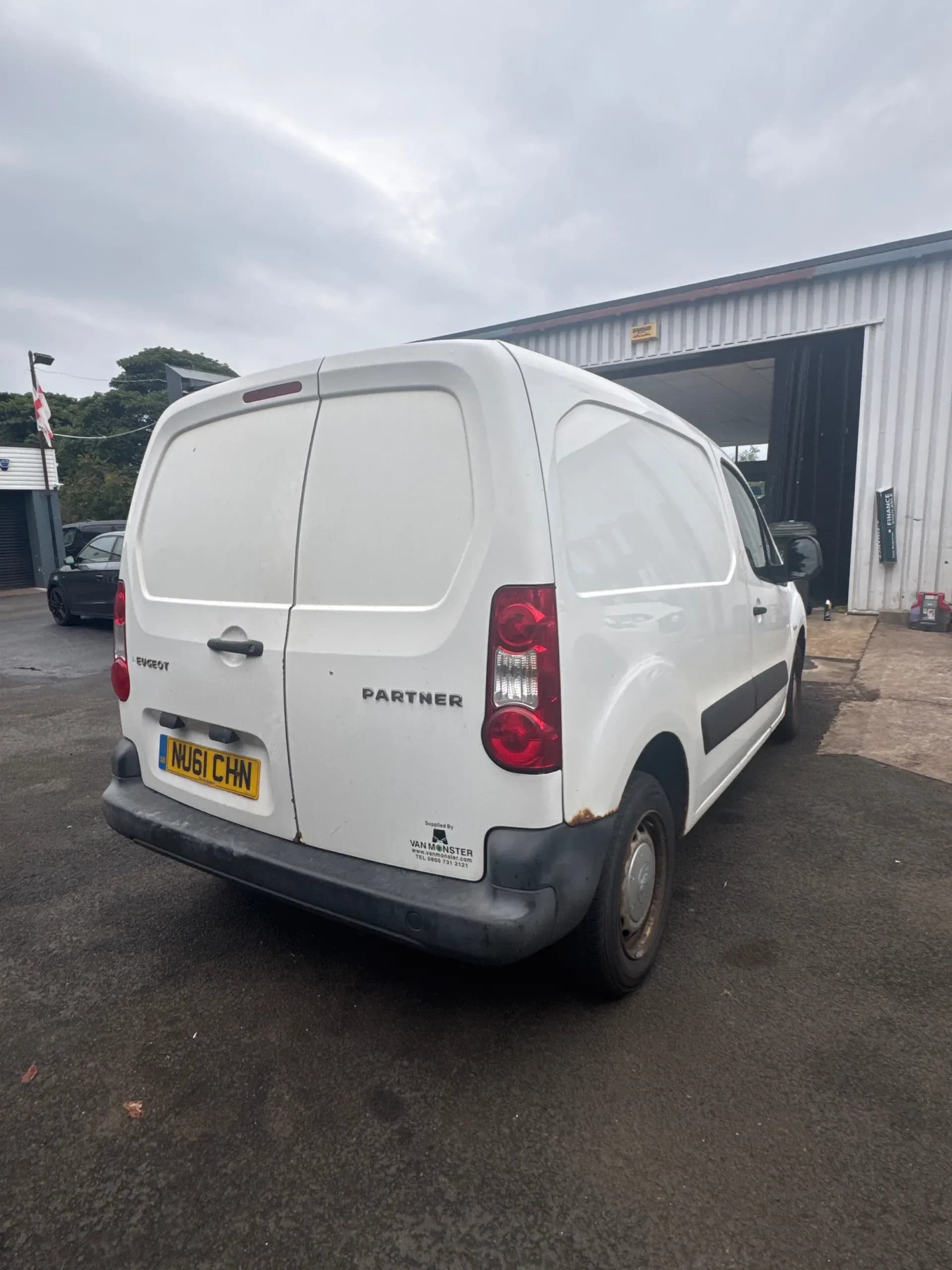 Vehicle photo — osr three quarter