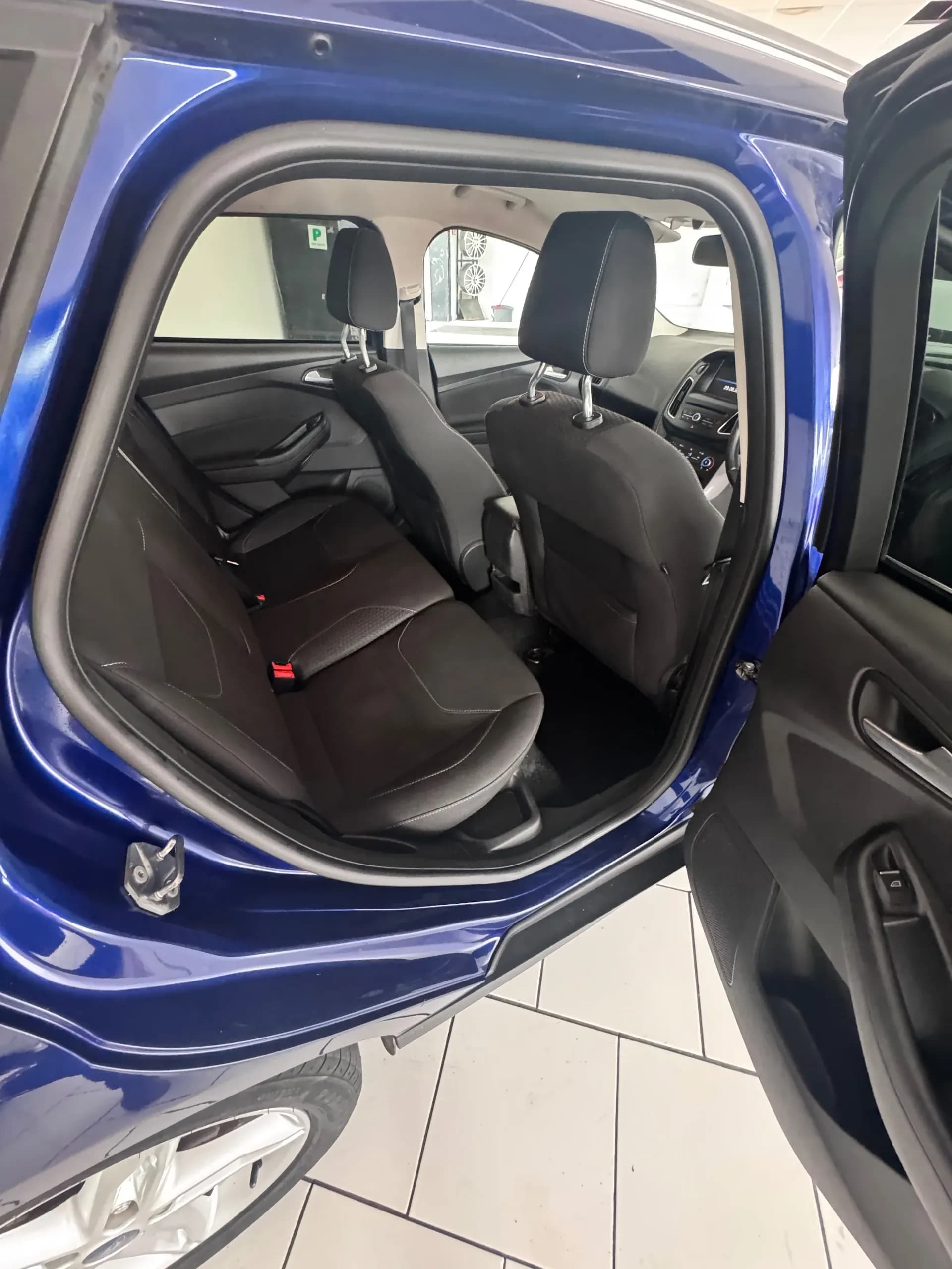 Vehicle photo — rear interior