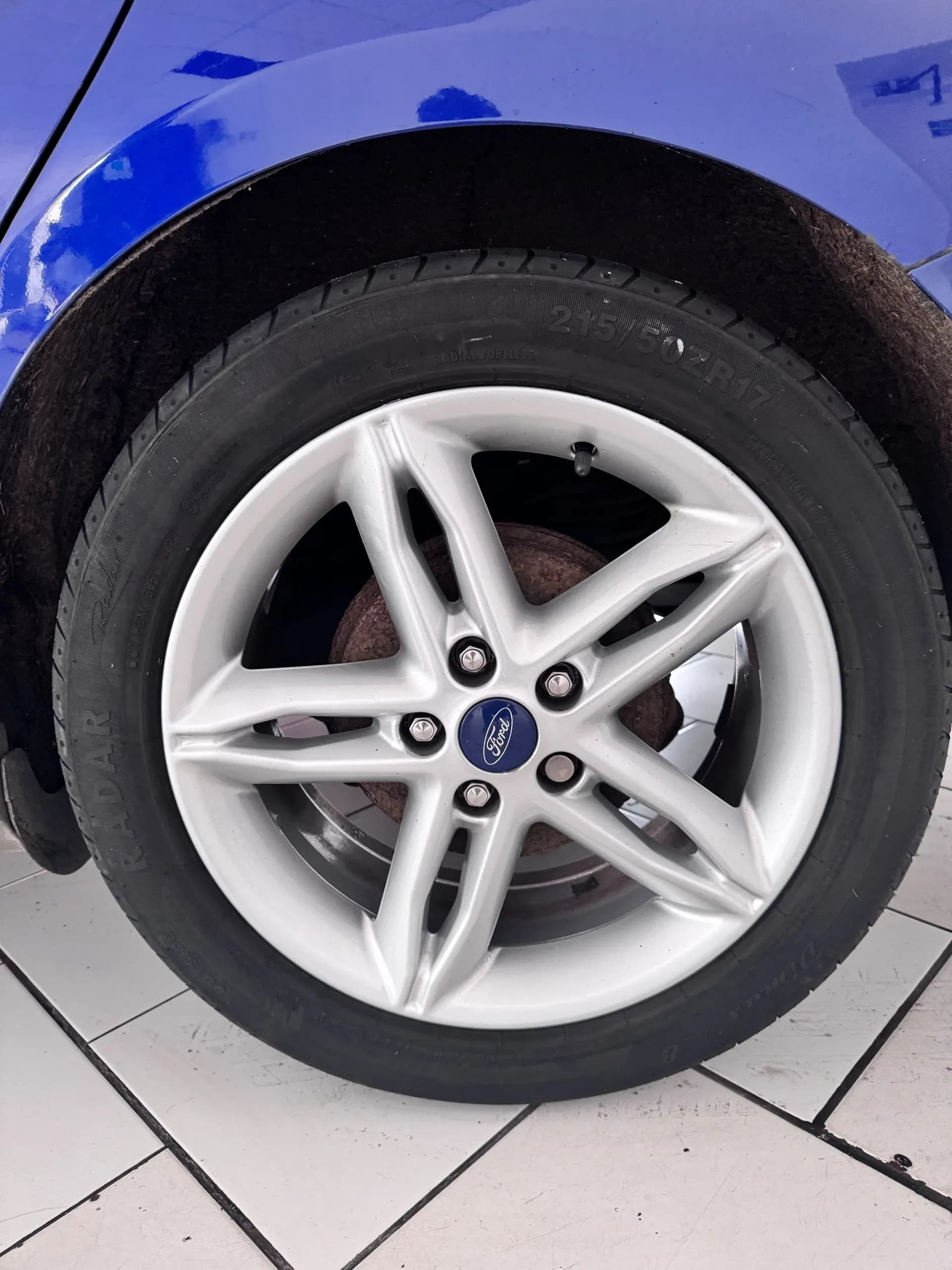 Vehicle photo — ns rear alloy