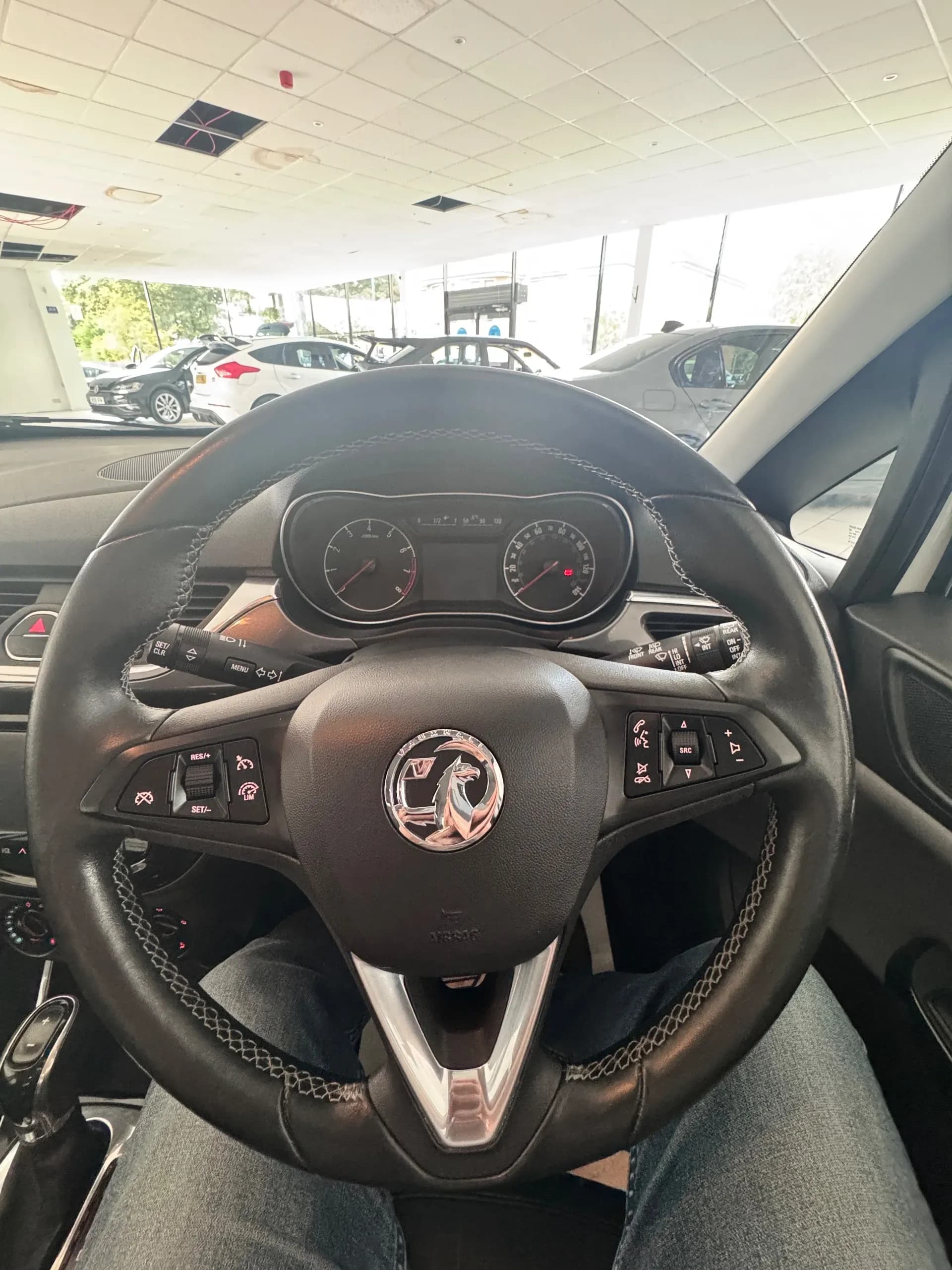 Vehicle photo — dashboard