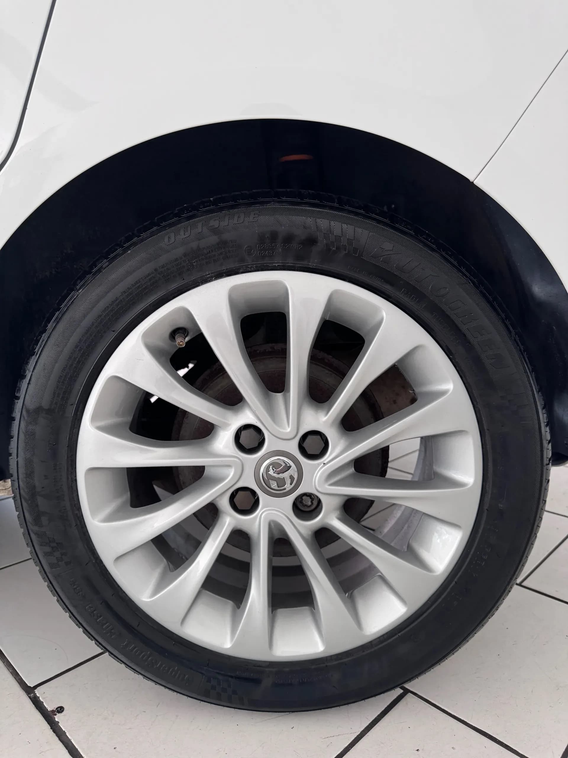 Vehicle photo — ns rear alloy