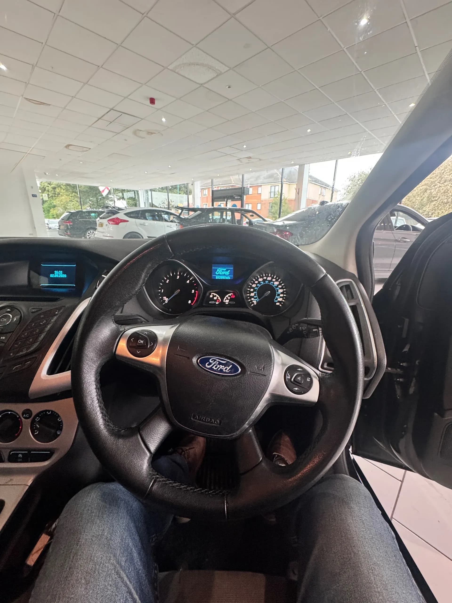 Vehicle photo — dashboard