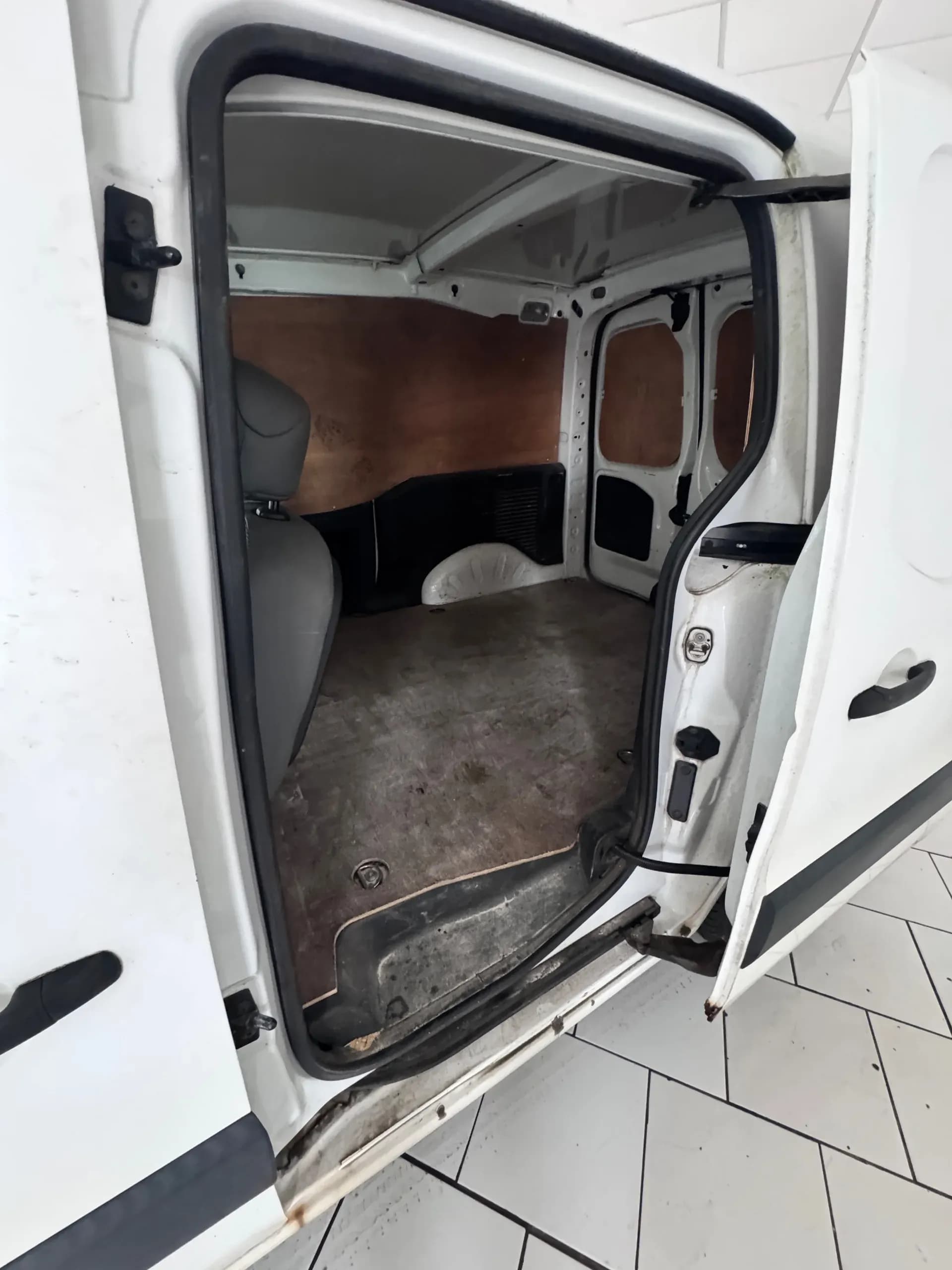 Vehicle photo — rear interior