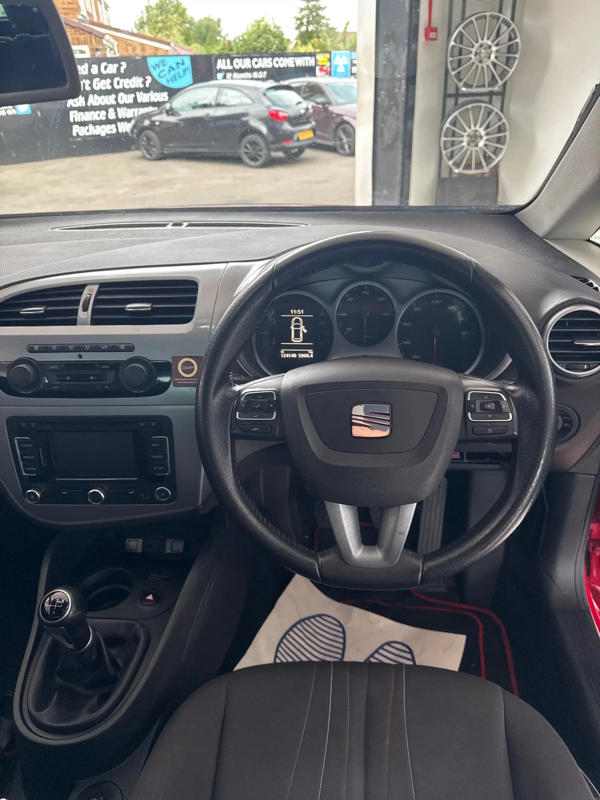 Vehicle photo — dashboard