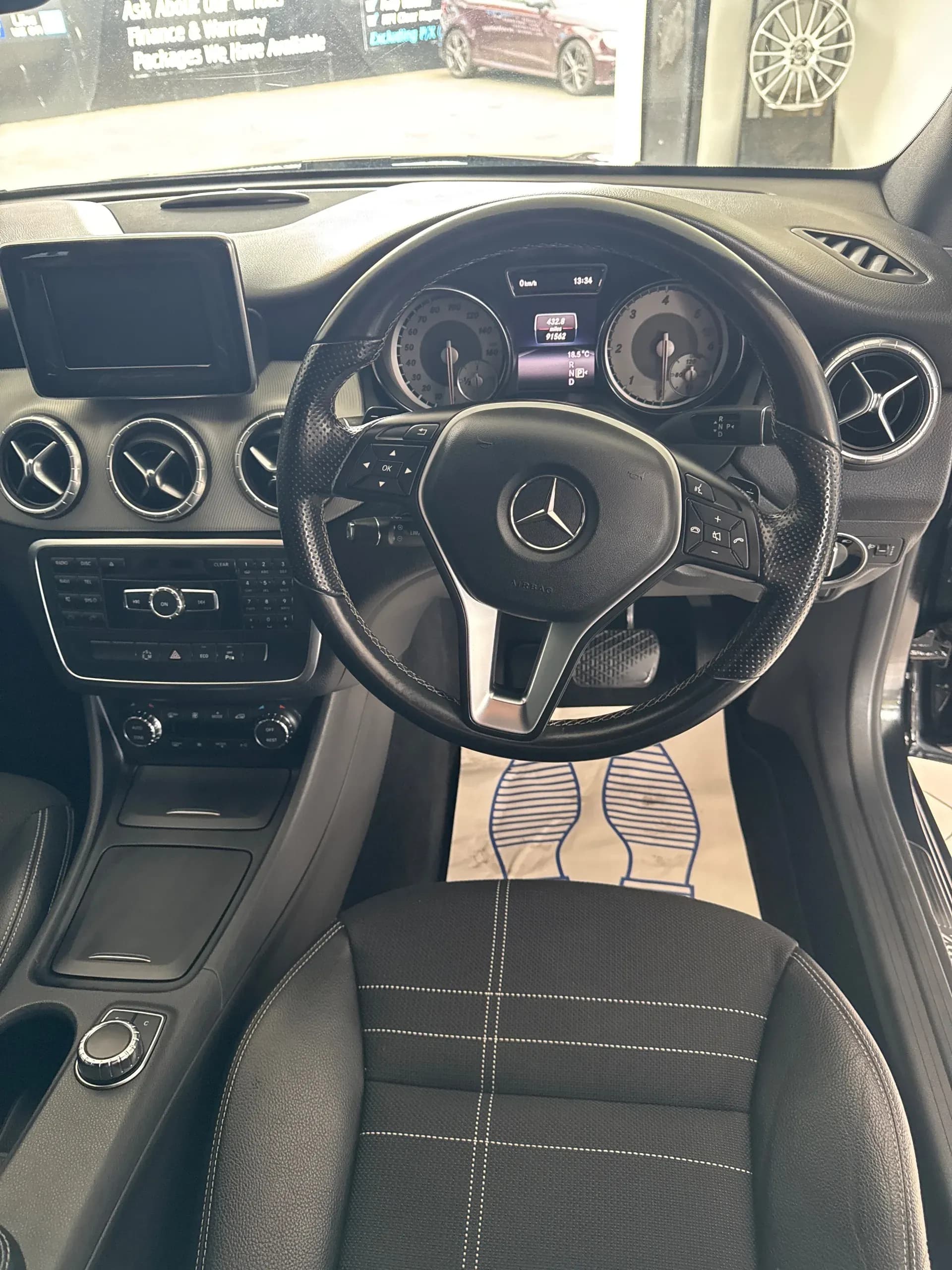 Vehicle photo — dashboard