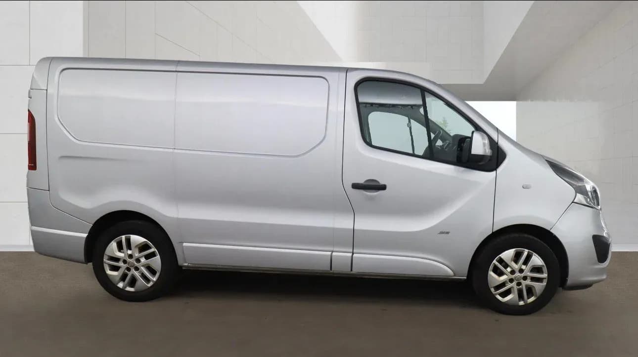 Vehicle photo — os profile