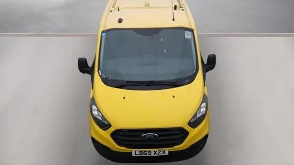 Vehicle photo — front