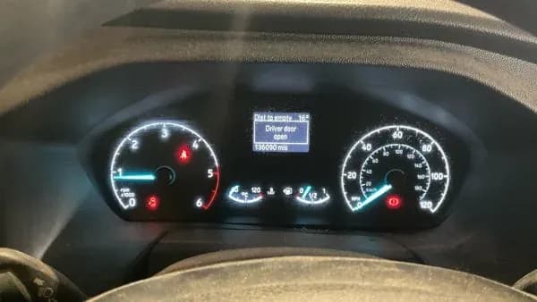 Vehicle photo — dashboard