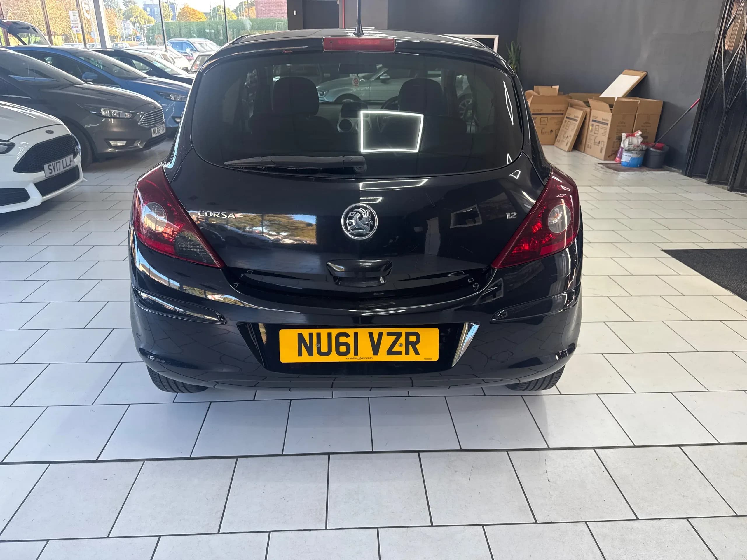 Vehicle photo — rear