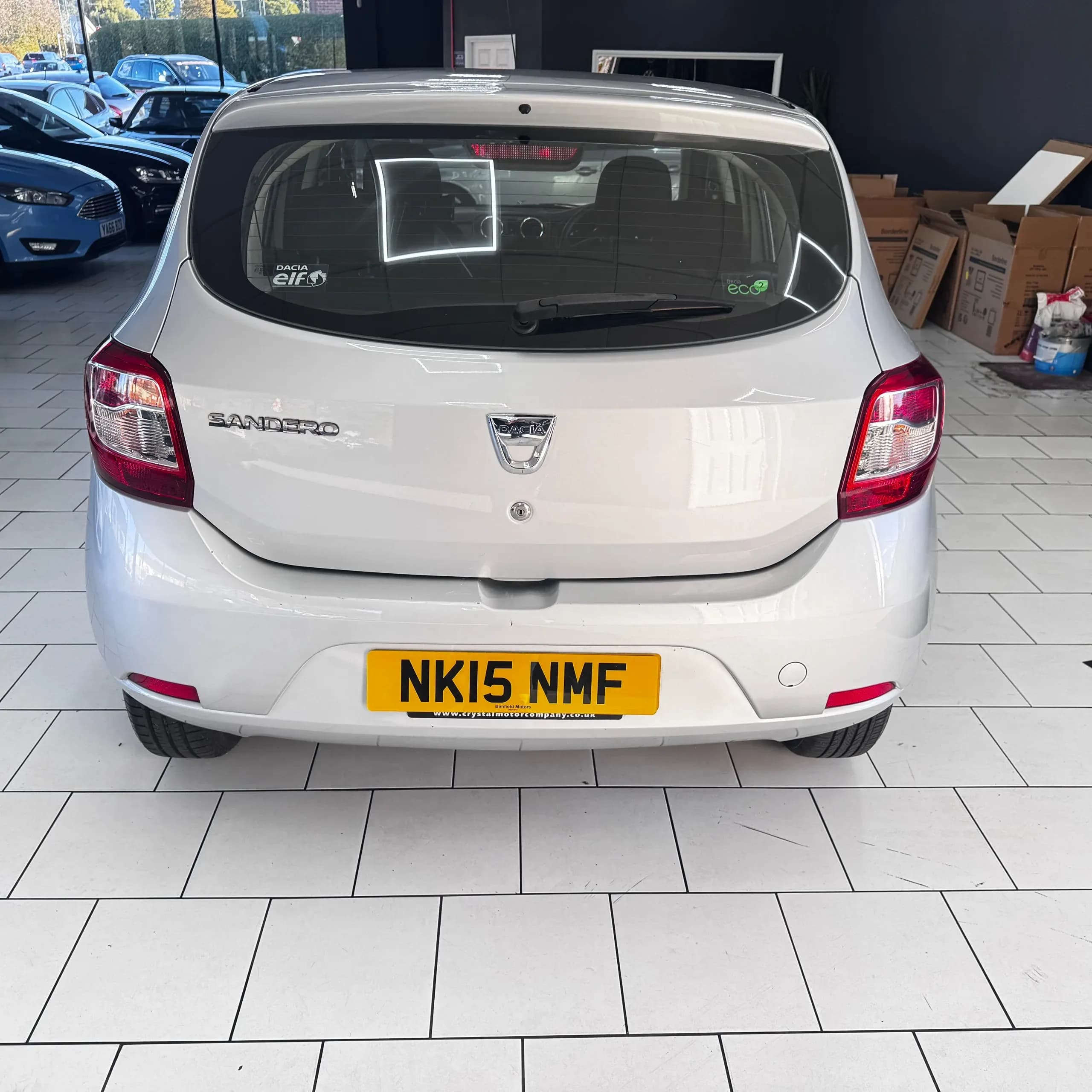 Vehicle photo — rear