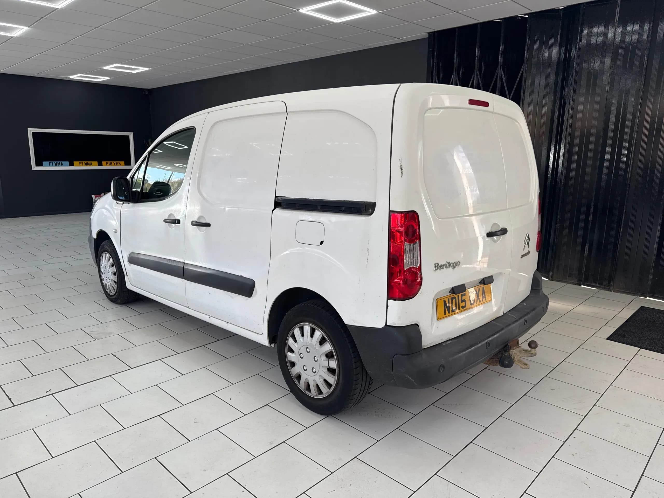 Vehicle photo — nsr three quarter