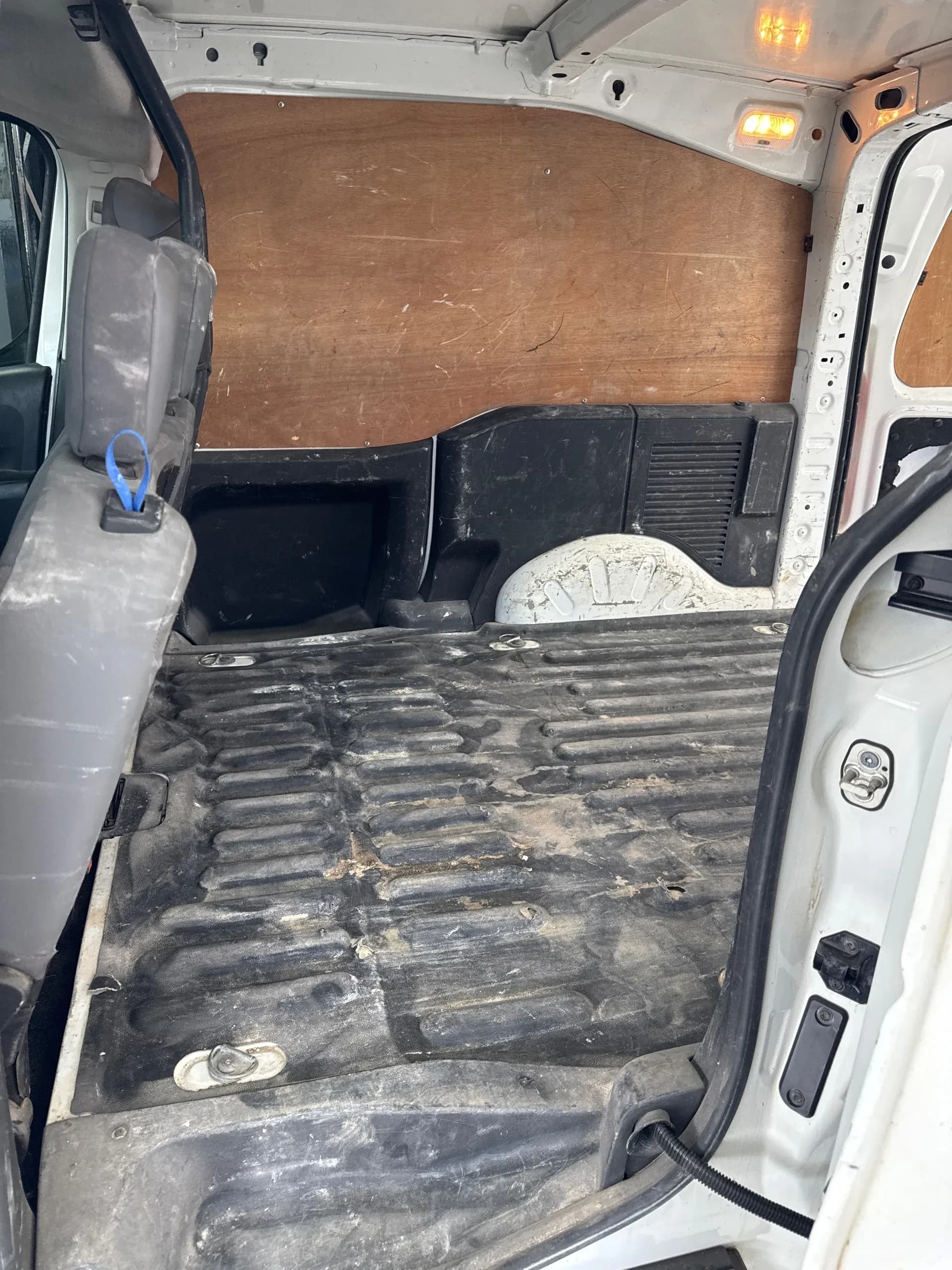 Vehicle photo — rear interior