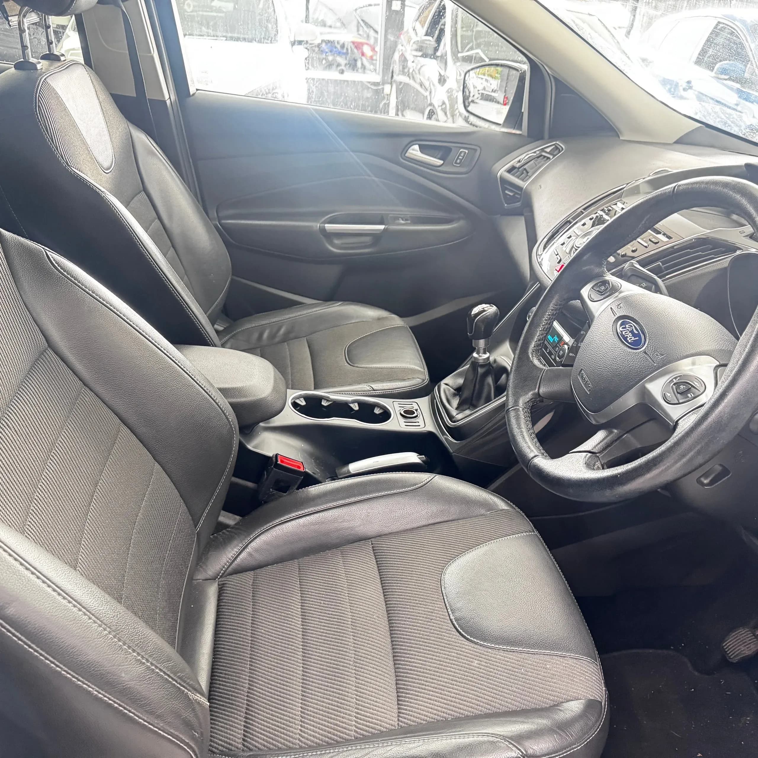 Vehicle photo — front interior
