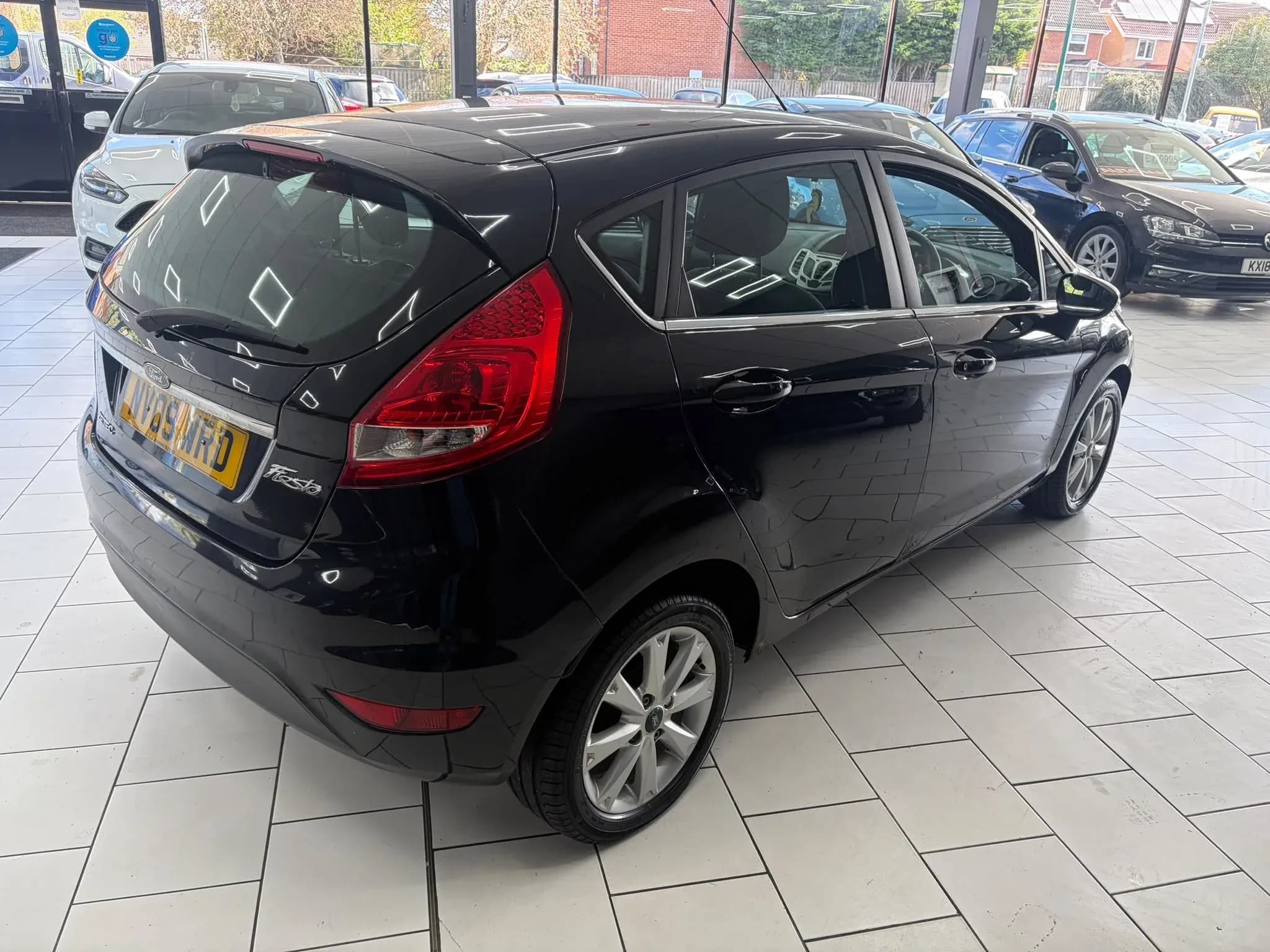 Vehicle photo — osr three quarter