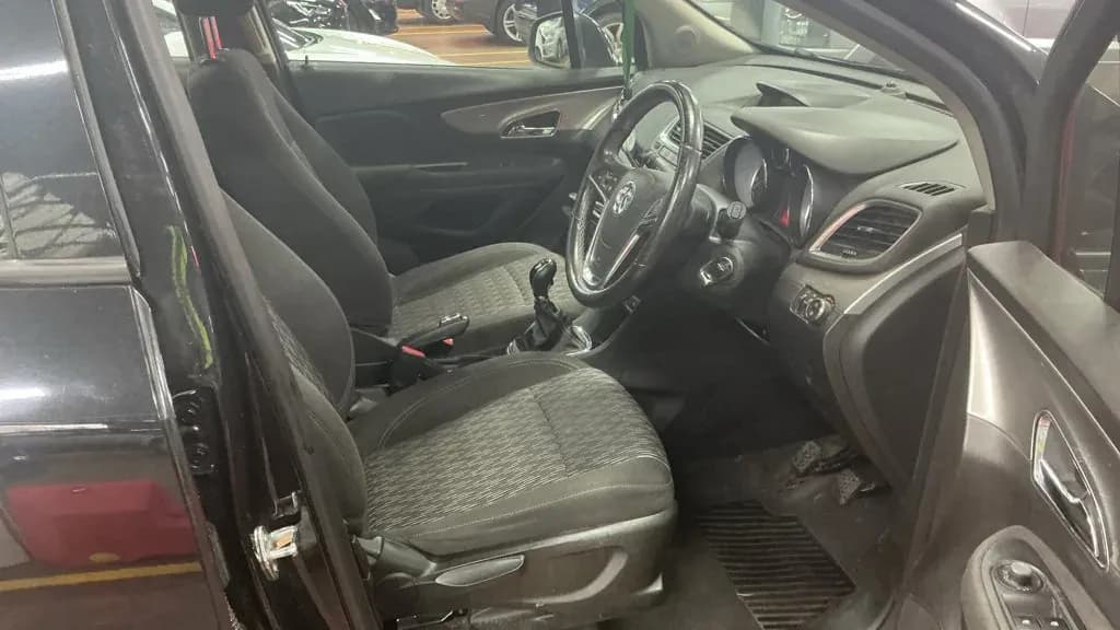 Vehicle photo — front interior