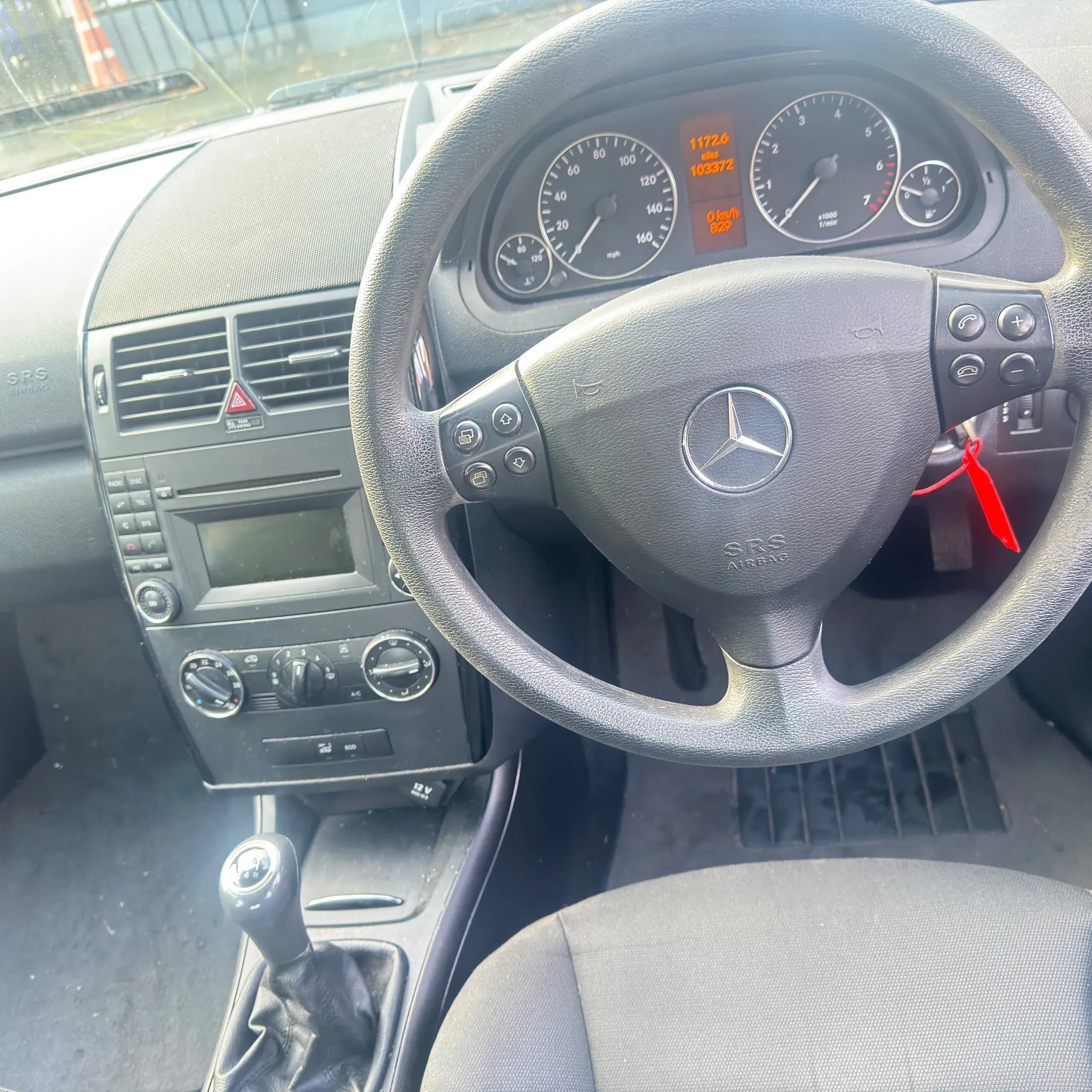 Vehicle photo — dashboard