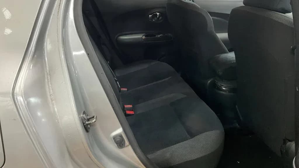 Vehicle photo — rear interior