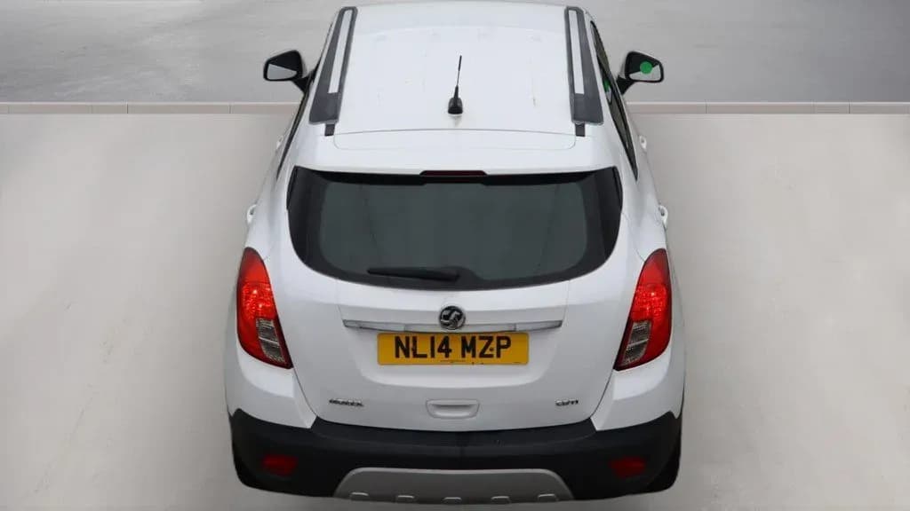 Vehicle photo — rear