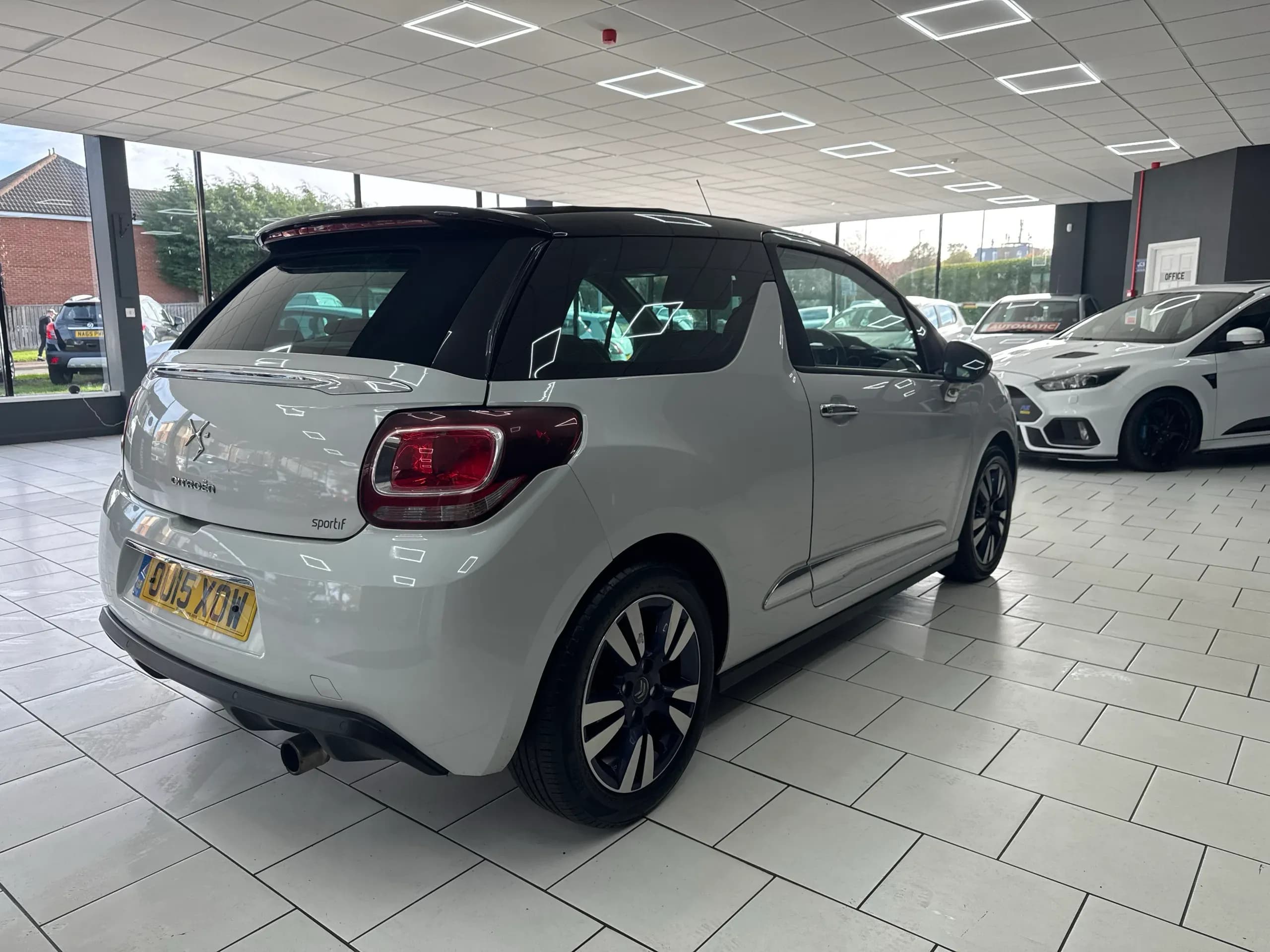 Vehicle photo