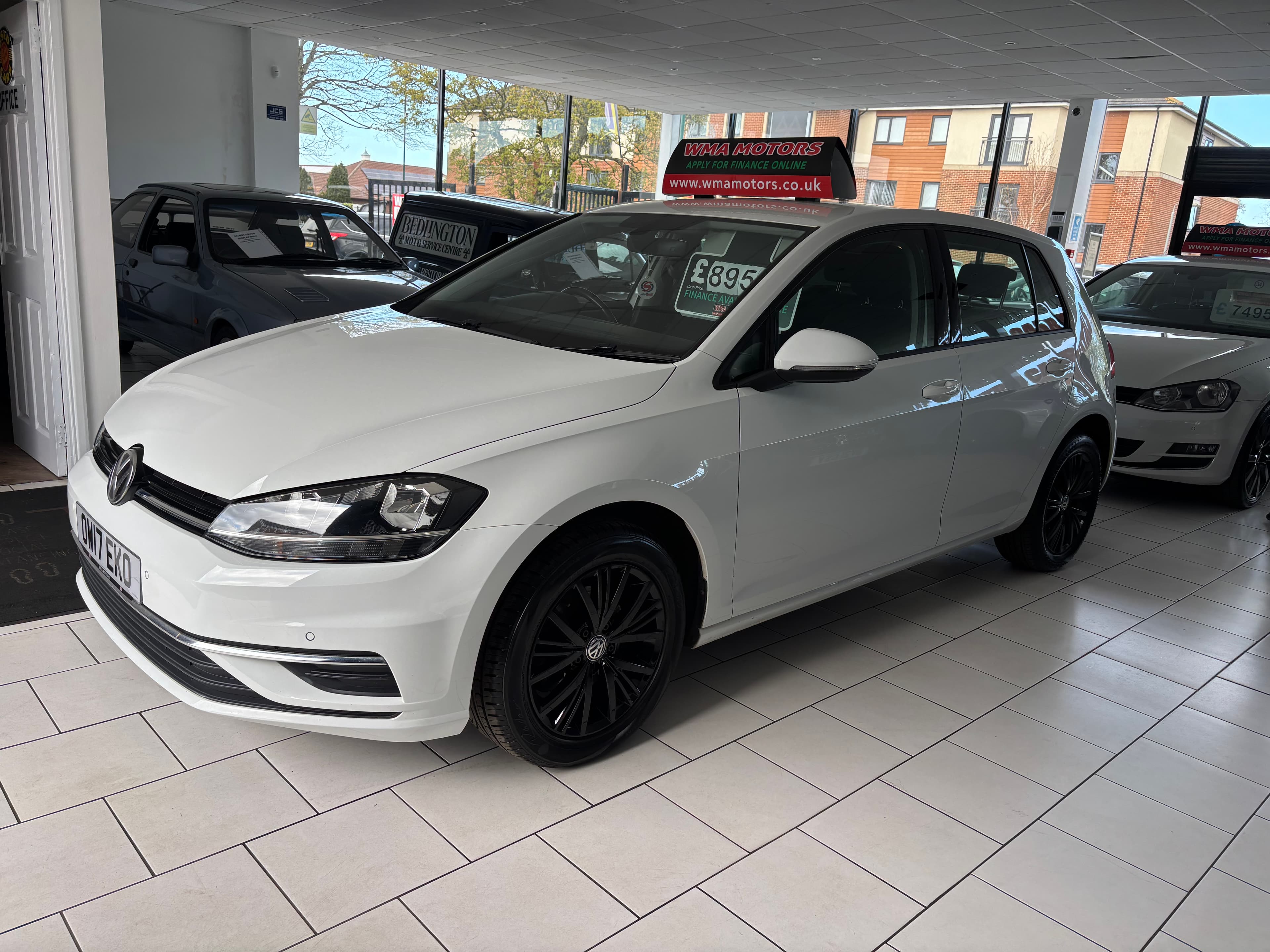 2017 Volkswagen Golf 1.6 TDI Nav - main image