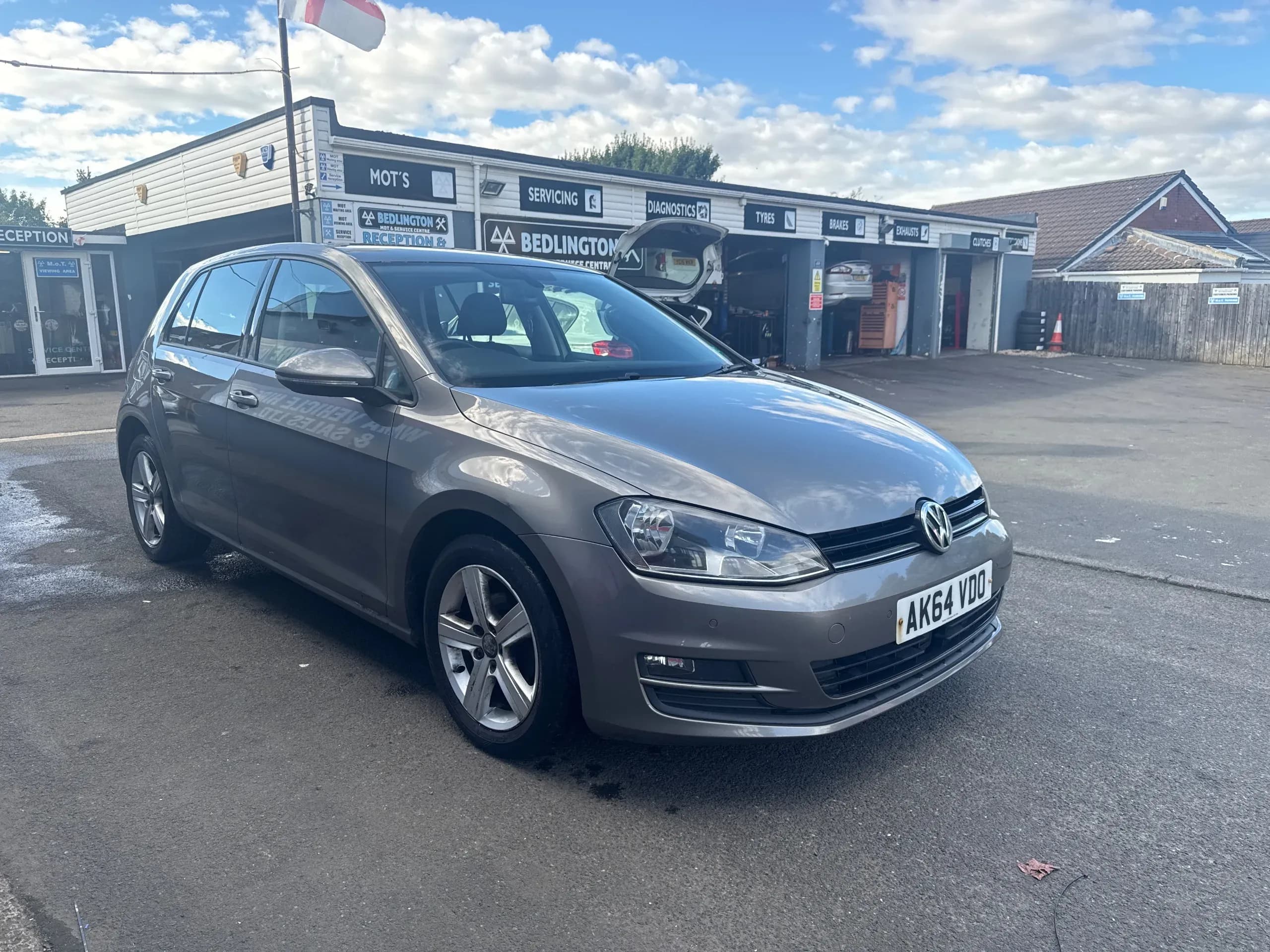Vehicle photo — osf three quarter